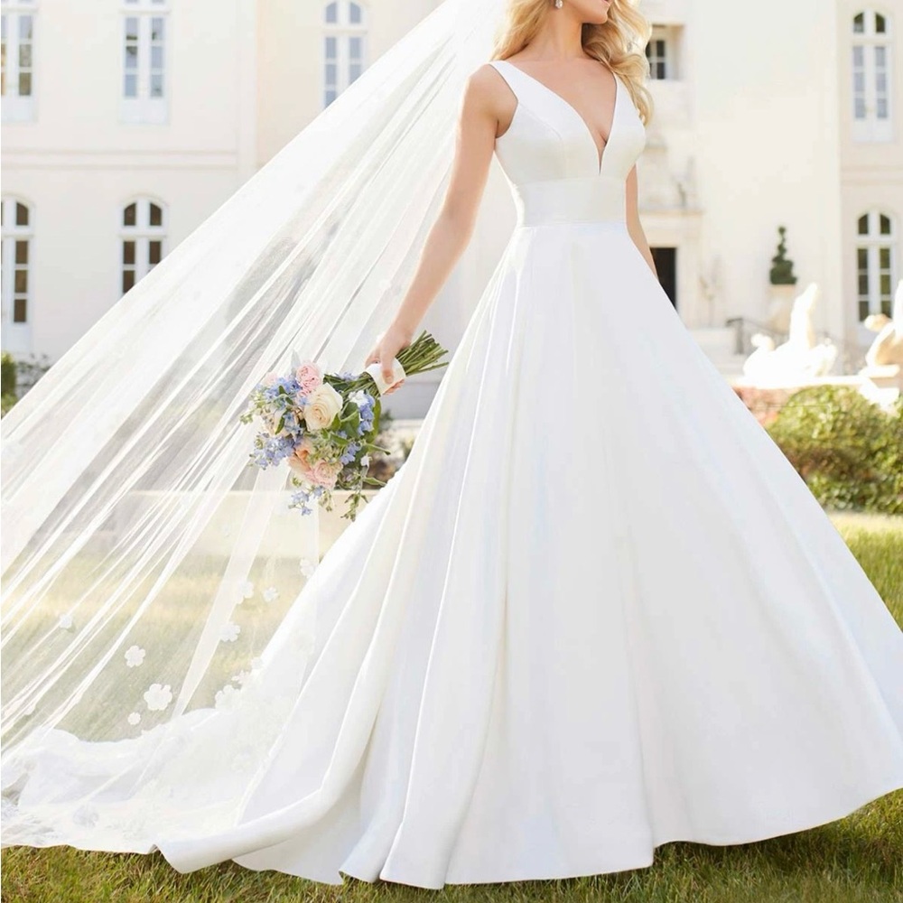 Stella York Elegant White V-Neck Bridal Gown
